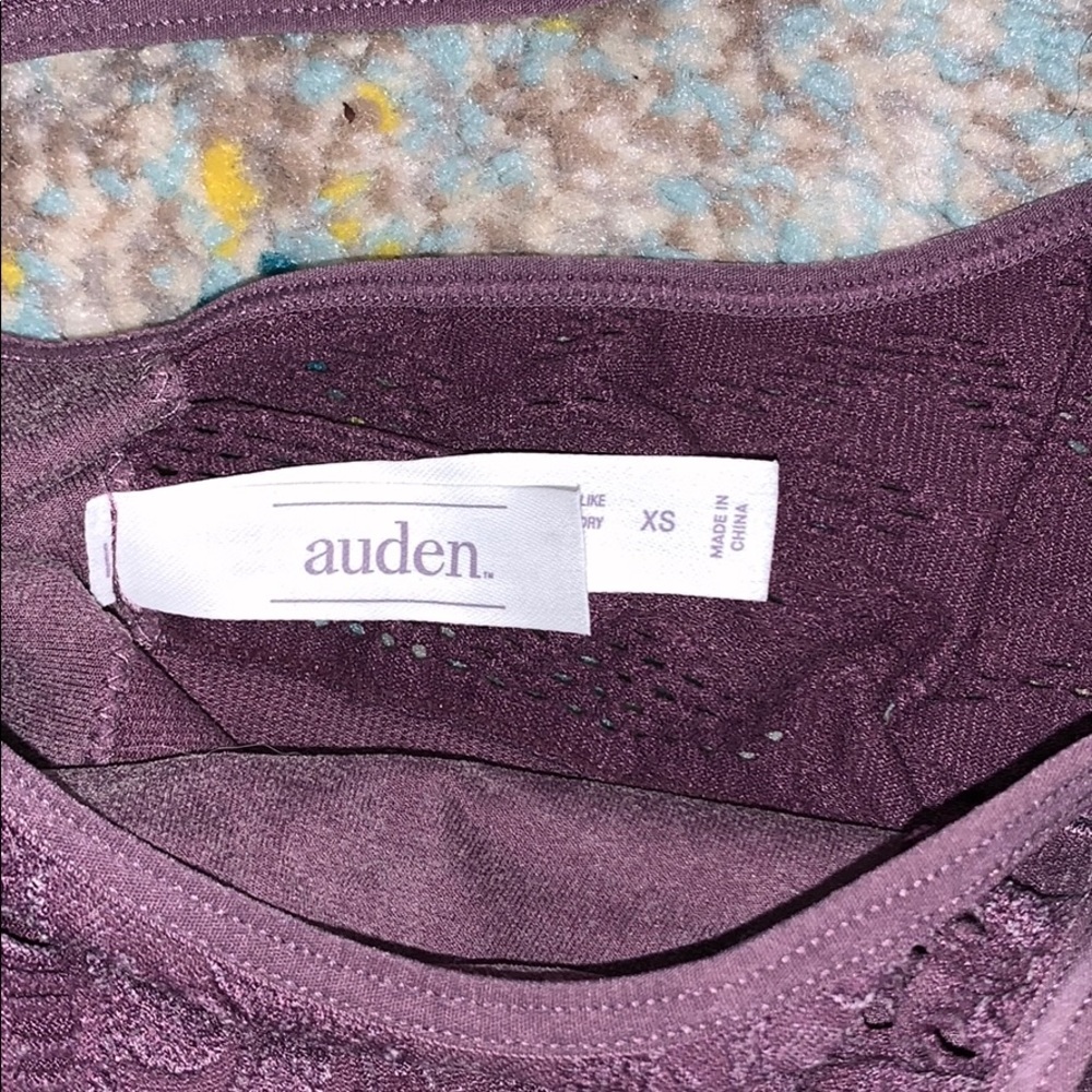 Target Sports Bra - Picture 2 of 3